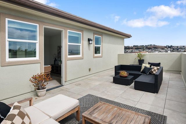 130 Harvest Street, Daly City, CA 94014
