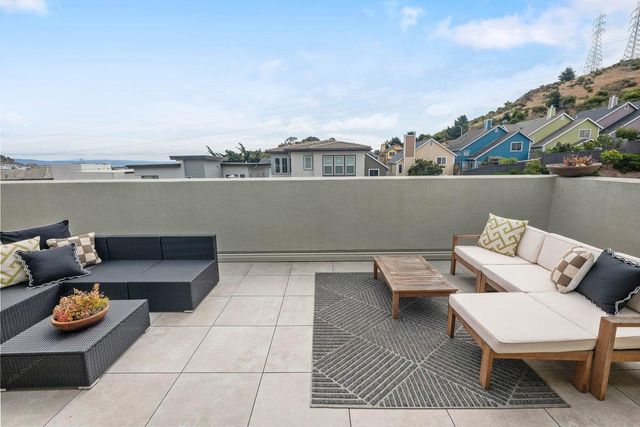 130 Harvest Street, Daly City, CA 94014