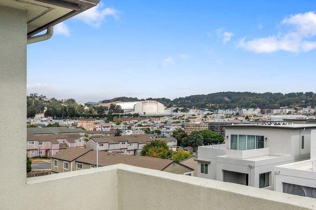 130 Harvest Street, Daly City, CA 94014