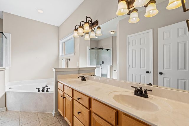 10471 ASHBORO DR, Collierville, TN 38017