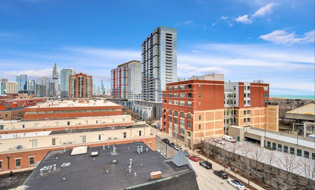 320 E 21ST Street 606, Chicago, IL 60616