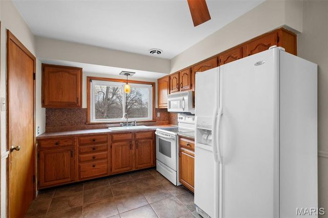 1147 Jolene Drive, Bellefontaine Nghbrs, MO 63137