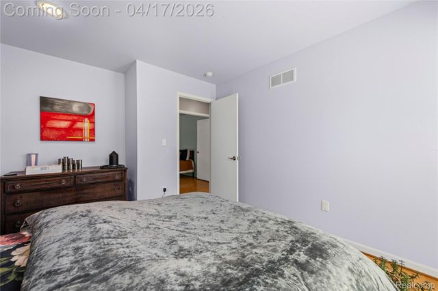 2783 Roundtree Drive, Troy, MI 48083