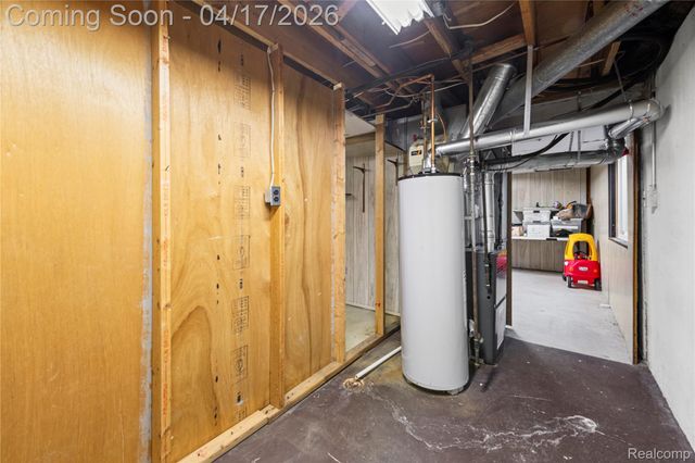 2783 Roundtree Drive, Troy, MI 48083