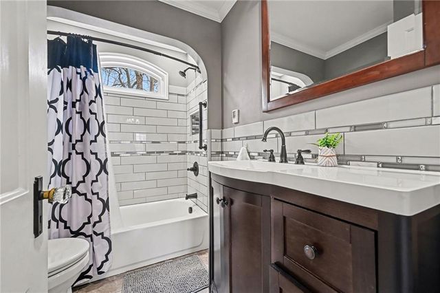 5551 Hadley Street, Mission, KS 66202