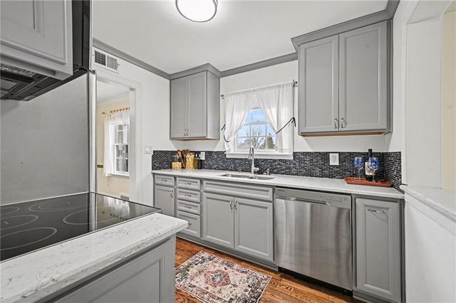 5551 Hadley Street, Mission, KS 66202