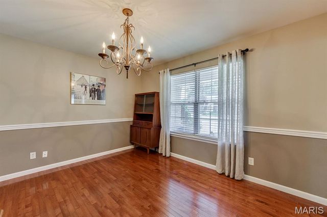128 Coppersmith Court, St Charles, MO 63301