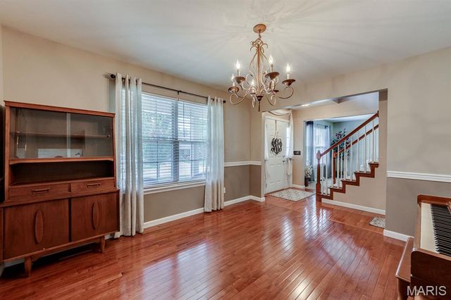 128 Coppersmith Court, St Charles, MO 63301