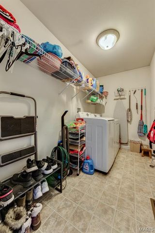 128 Coppersmith Court, St Charles, MO 63301