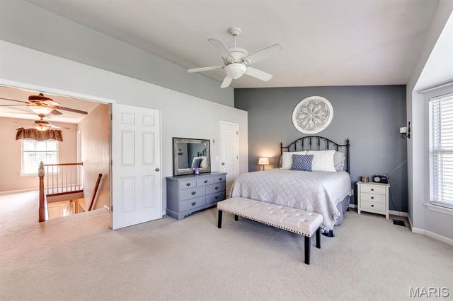 128 Coppersmith Court, St Charles, MO 63301