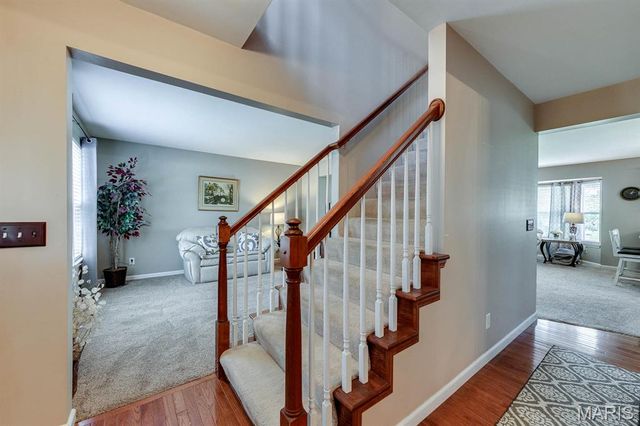 128 Coppersmith Court, St Charles, MO 63301