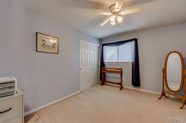 128 Coppersmith Court, St Charles, MO 63301