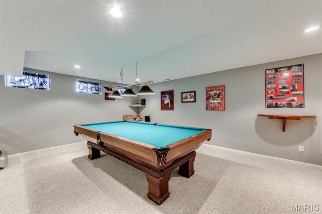 128 Coppersmith Court, St Charles, MO 63301