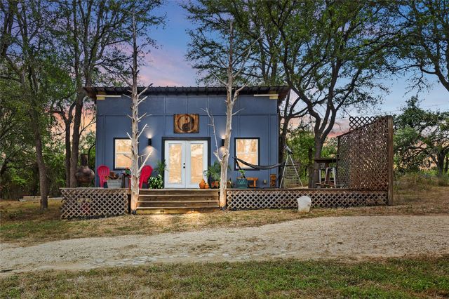 124 Valley Creek Dr, Cedar Creek, TX 78612