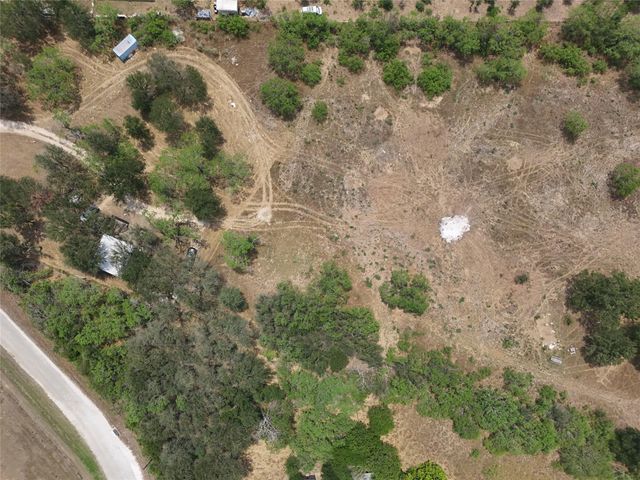 124 Valley Creek Dr, Cedar Creek, TX 78612