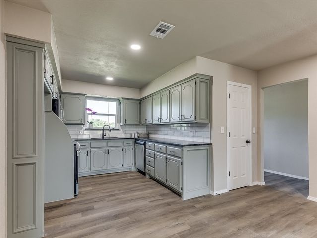 2187 County Road 1268, Blanchard, OK 73010