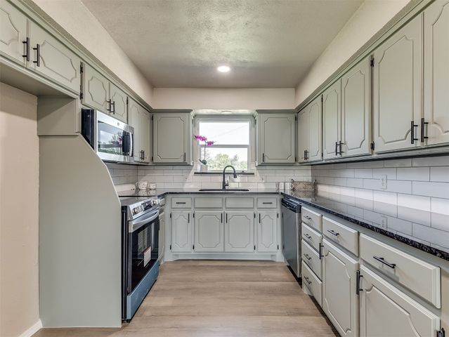 2187 County Road 1268, Blanchard, OK 73010