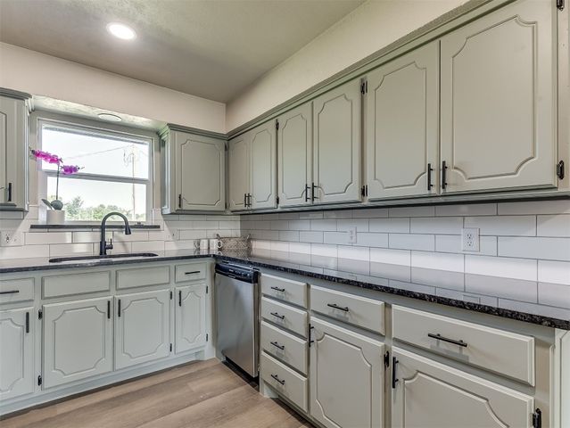 2187 County Road 1268, Blanchard, OK 73010