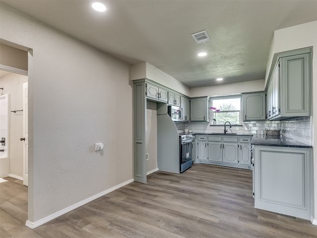 2187 County Road 1268, Blanchard, OK 73010