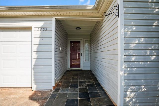3532 Oak Leaf Court, Rex, GA 30273