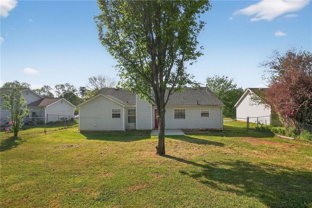 3532 Oak Leaf Court, Rex, GA 30273