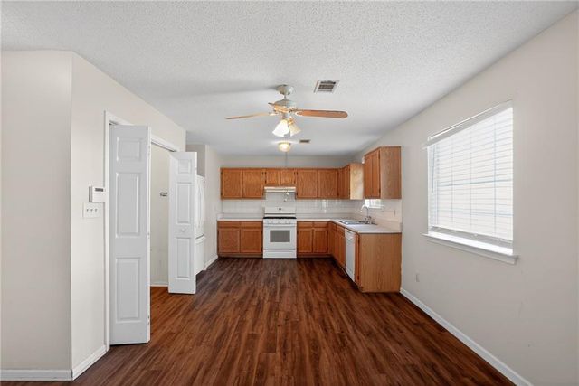 3532 Oak Leaf Court, Rex, GA 30273