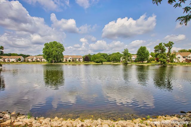 7201 Hastings Circle 332, Fox Lake, IL 60020