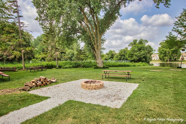 7201 Hastings Circle 332, Fox Lake, IL 60020