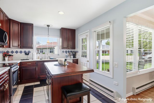 7201 Hastings Circle 332, Fox Lake, IL 60020