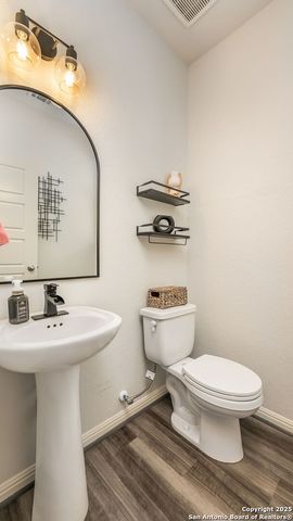 9521 DAK AVE, San Antonio, TX 78254