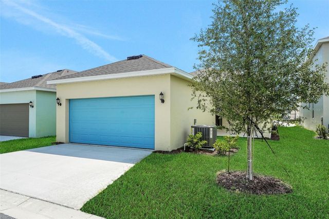 5213 WAYPOINTE BOULEVARD, Apopka, FL 32712