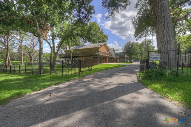 1150 Ethel, Seguin, TX 78155