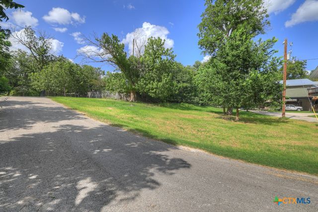 1150 Ethel, Seguin, TX 78155