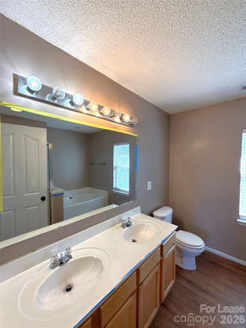 7304 Ravanna Drive, Charlotte, NC 28213