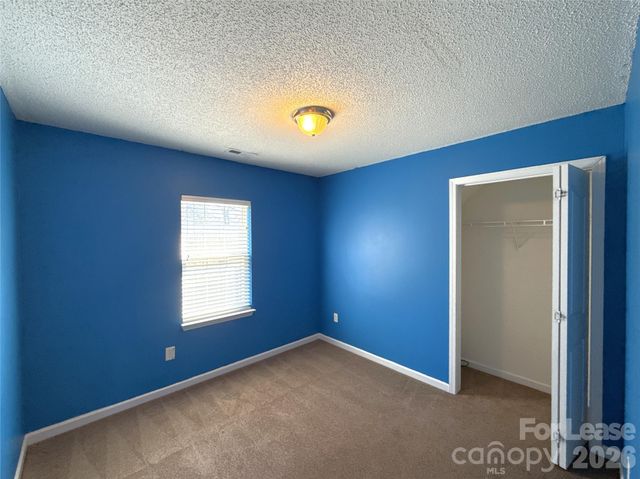 7304 Ravanna Drive, Charlotte, NC 28213