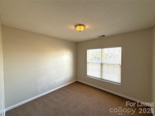 7304 Ravanna Drive, Charlotte, NC 28213