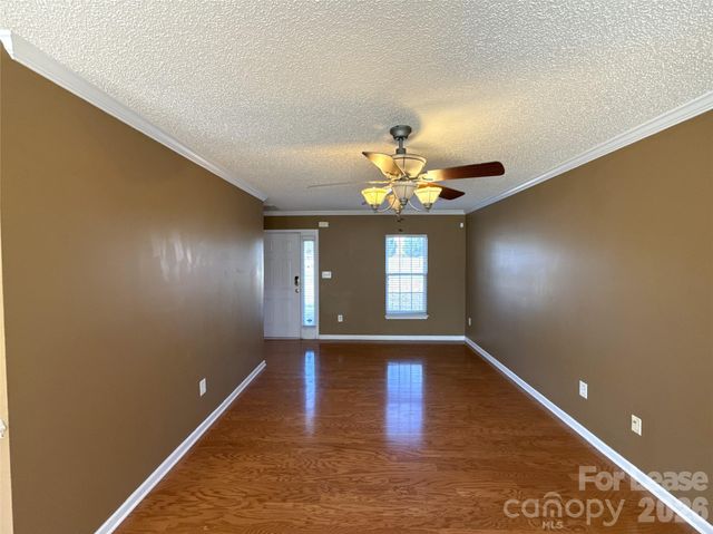 7304 Ravanna Drive, Charlotte, NC 28213