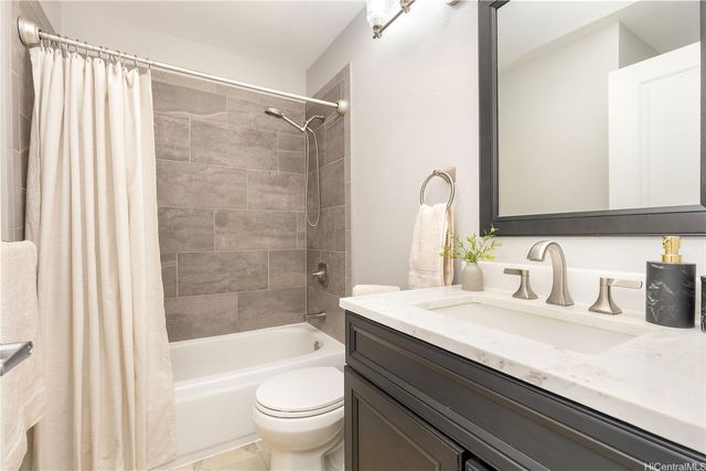 94-839 Lumiauau Street M101, Waipahu, HI 96797