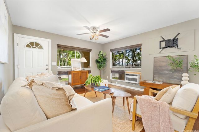 94-839 Lumiauau Street M101, Waipahu, HI 96797