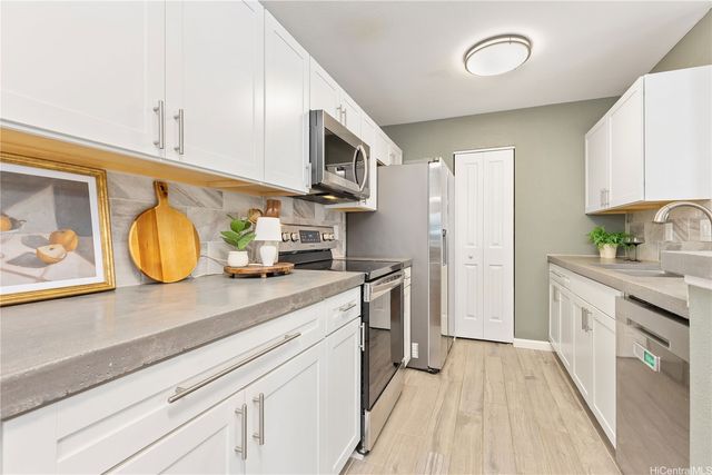 94-839 Lumiauau Street M101, Waipahu, HI 96797