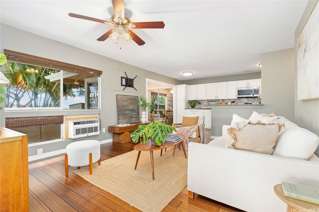 94-839 Lumiauau Street M101, Waipahu, HI 96797