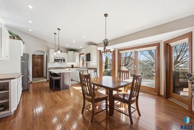 1412 S Deerberry Trl Trail, Sioux Falls, SD 57106