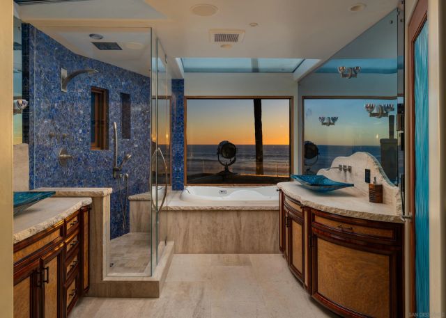 3921 Ocean Front Walk, San Diego, CA 92109