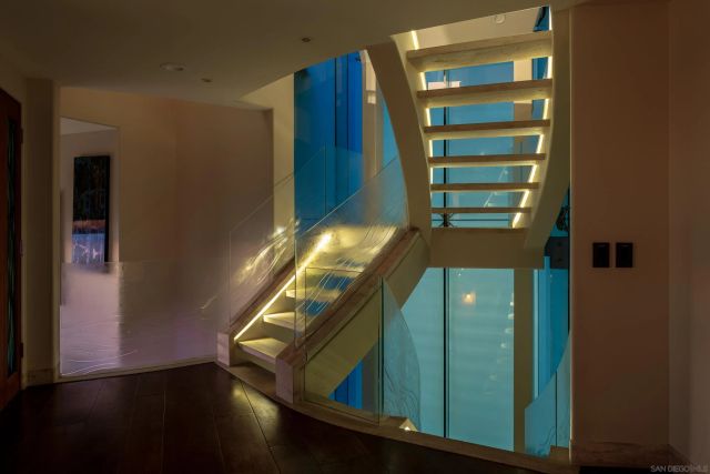 3921 Ocean Front Walk, San Diego, CA 92109