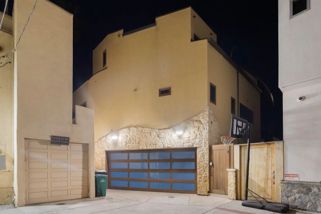 3921 Ocean Front Walk, San Diego, CA 92109