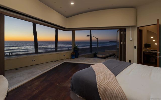 3921 Ocean Front Walk, San Diego, CA 92109