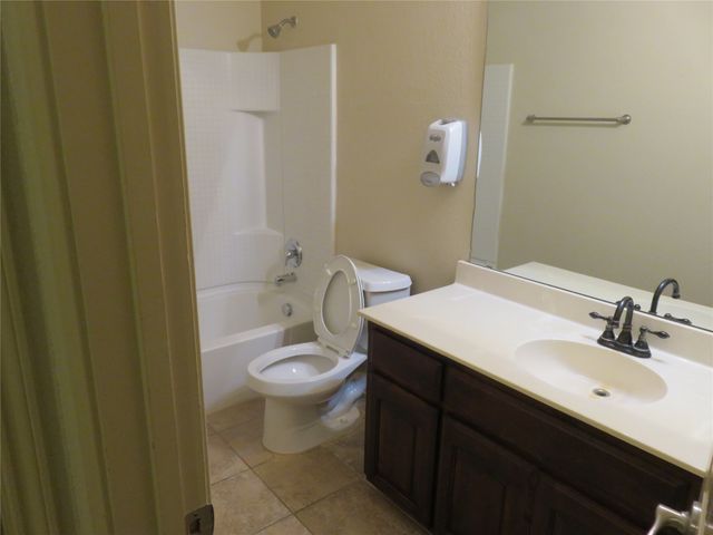 1122 Walter Stephenson Road, Midlothian, TX 76065