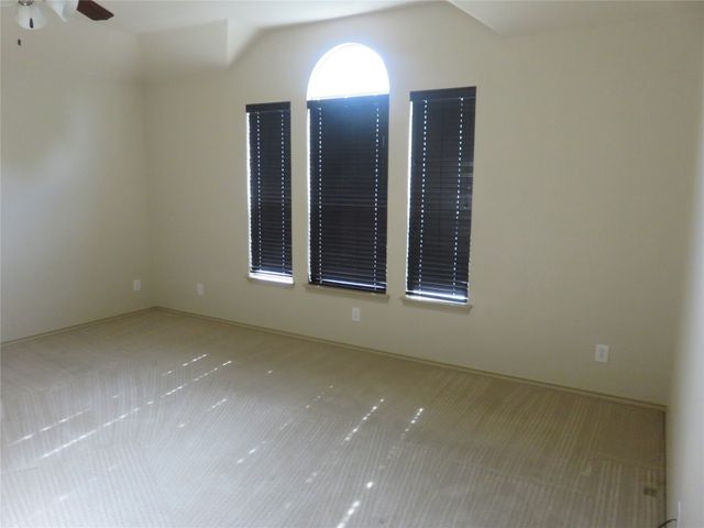1122 Walter Stephenson Road, Midlothian, TX 76065