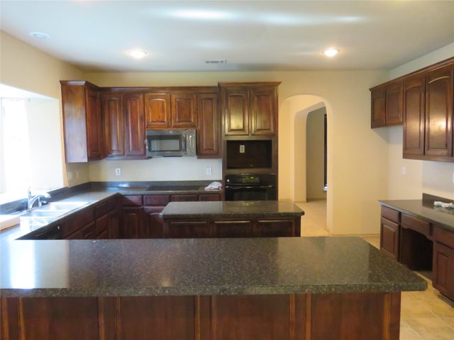 1122 Walter Stephenson Road, Midlothian, TX 76065