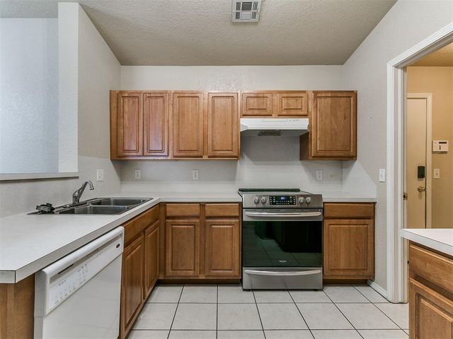 15400 Camellia Road, Oklahoma City, OK 73170